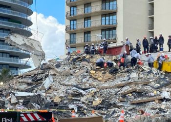 Funcionario de Surfside recibió reporte que afirmaba que el edificio estaba ‘en buen estado’
