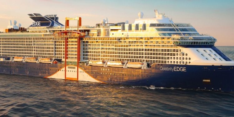 Zarpa de EEUU el primer crucero después de 15 meses de prohibición por la pandemia