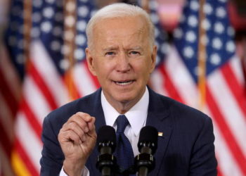 Biden insinuó levantar aranceles que impuso Trump a Europa