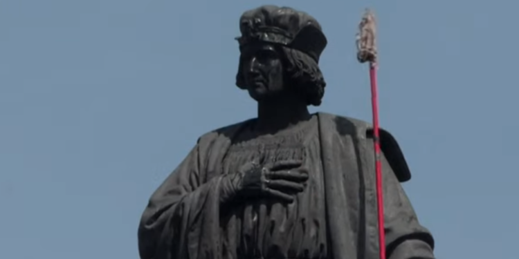 DW: ¿Qué dicen los lectores sobre el derribo de estatuas de Colón en Latinoamérica?