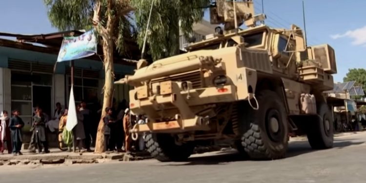 Se encienden alarmas en Rusia por incremento del caos en Afganistán