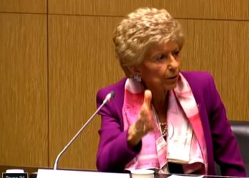 La "Dama de Hierro" francesa condena el lenguaje inclusivo