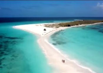 ¿Un Varadero en Venezuela? Régimen privatiza frágil paraíso caribeño