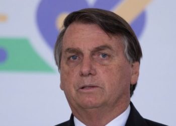 Tras salida de cúpula militar de Brasil, ¿qué hará Bolsonaro?