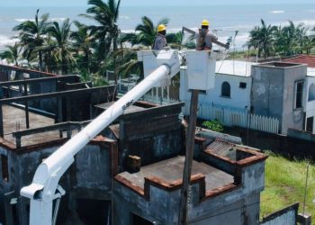 Grace dejó a medio millón de mexicanos sin electricidad