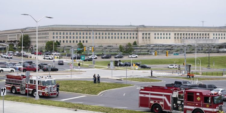 Tiroteo frente al Pentágono prendió las alarmas en Washington, un policía muerto y varios heridos