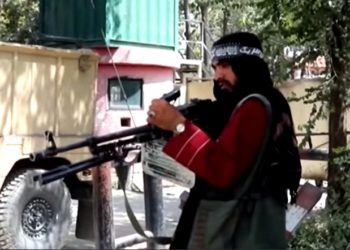 Talibanes quieren parecer más moderados pero sus acciones prueban lo contrario