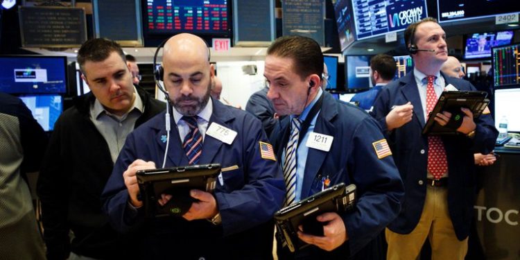 Tercer día de pérdidas en Wall Street empujadas por preocupación sobre la deuda