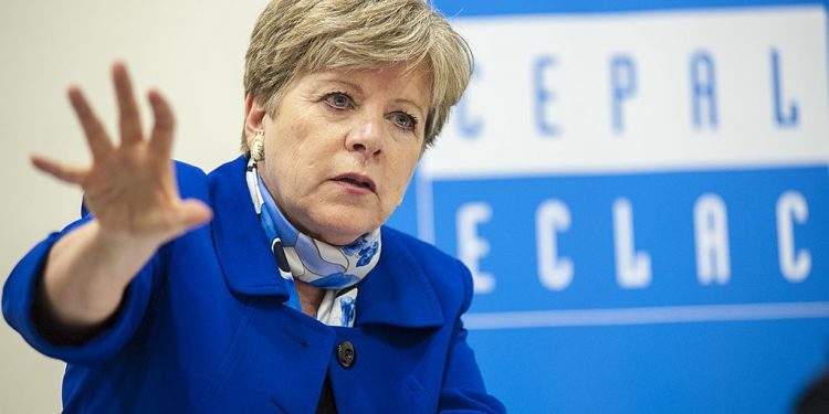 Cepal: Latinoamérica crece 5,9% en 2021 pero sigue con problemas estructurales