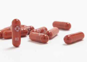 Píldora contra el COVID-19: Merck pide permiso de emergencia al FDA para su producción