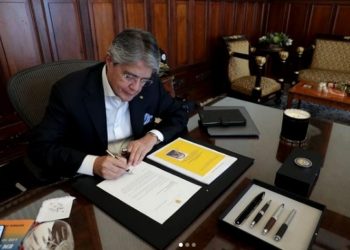 Denuncian al presidente ecuatoriano Lasso por figurar en los Pandora Papers