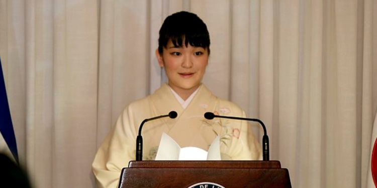 Realeza y amor marchan por caminos separados en Japón