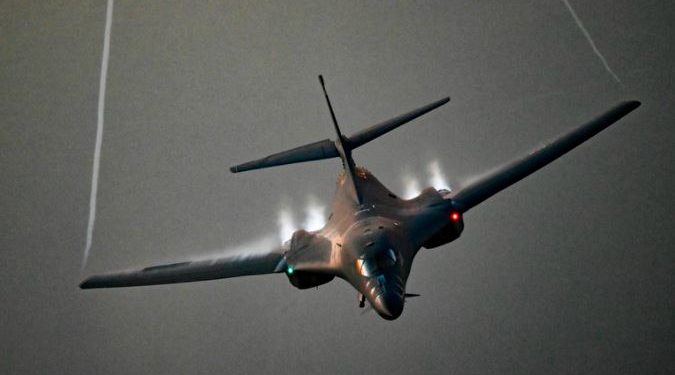 Bombardero de EEUU sobrevuela Oriente Medio en medio de las tensiones con Irán