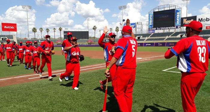 ¡Huyen del comunismo! Se fugó la mitad de la selección de béisbol de Cuba