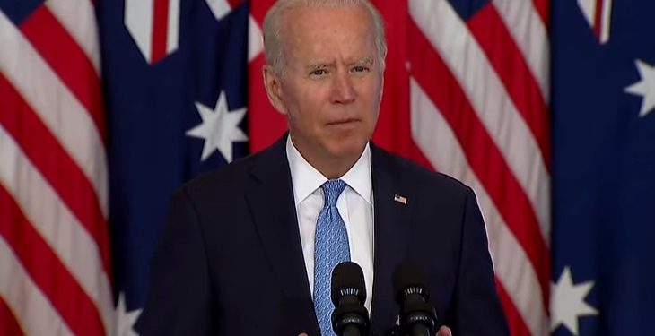 Tras revés judicial: Biden defenderá vacunación obligatoria