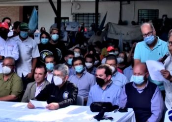 CNN califica de "dividida y miope" la oposición venezolana en las elecciones del próximo 21N