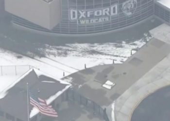 Tiroteo en escuela de Michigan deja tres muertos y ocho heridos