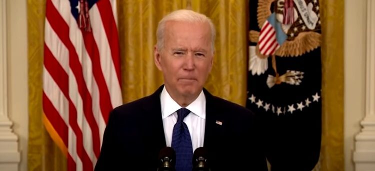 Biden supera su primer año con altibajos en temas laborales