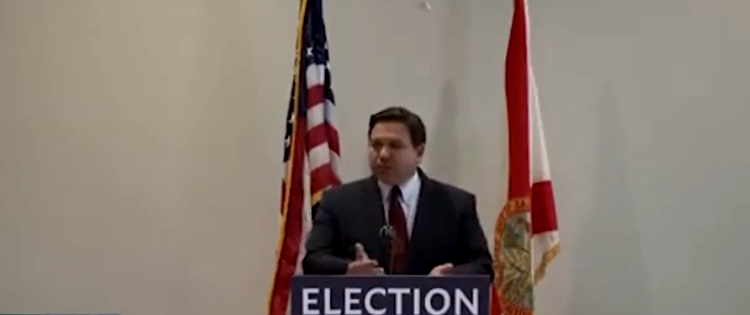 DeSantis se burla de demócratas que visitan Florida en pandemia