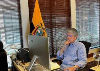 Ecuador renegocia con China su deuda externa