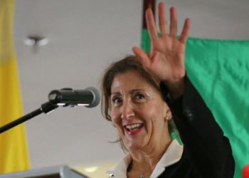 Ingrid Betancourt lanza precandidatura presidencial en Colombia