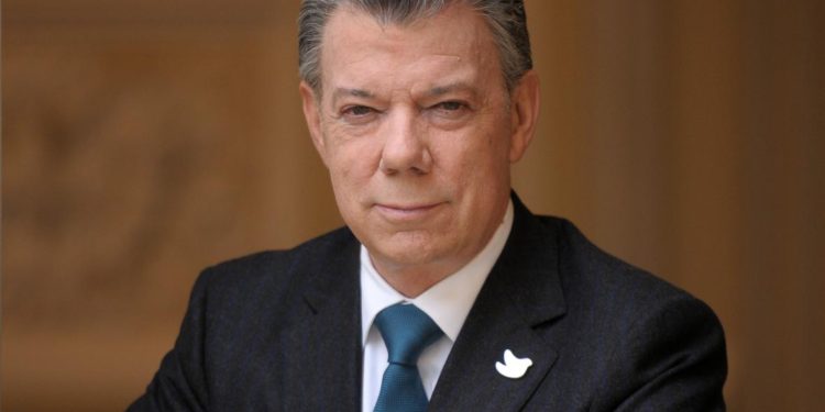 Caso Álex Saab: Solicitan investigación contra expresidente Juan Manuel Santos