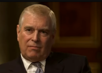 Príncipe Andrés se queda sin títulos militares tras demanda por abuso sexual