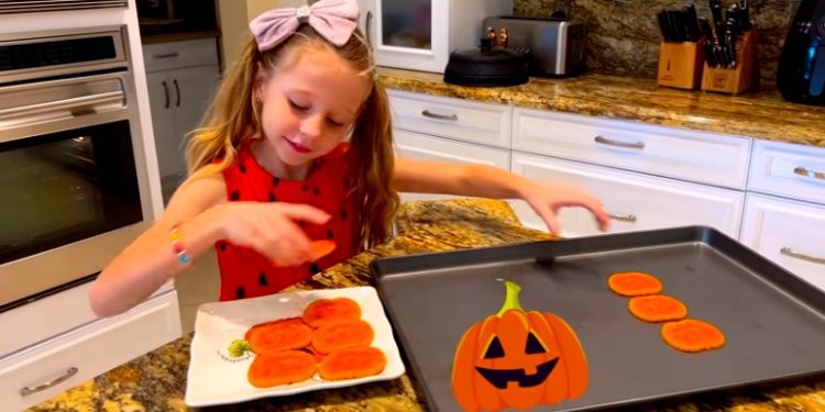 Una niña de 7 años entre los 10 youtubers mejor pagados del mundo