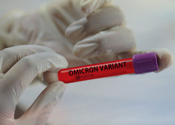 La variante Ómicron sería resistente ante dos terapias utilizadas regularmente para tratar la Covid 19.