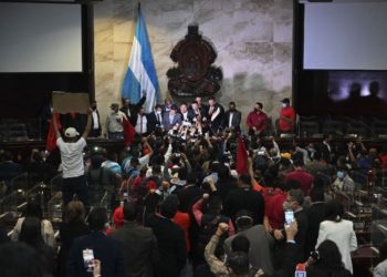 Rebelión en parlamento de Honduras contra presidenta electa Xiomara Castro
