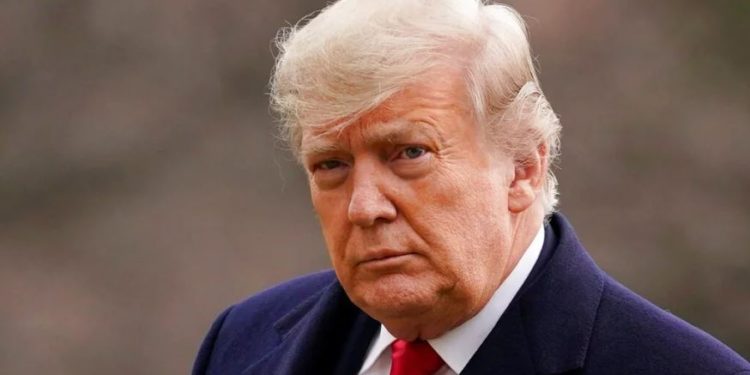 Documentos de Trump encontrados en Mar-A-Lago estaban clasificados como "Top Secret"