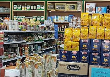 Canadian study concludes that "Venezuela is not a socialist country but a capitalist economy of bodegones"