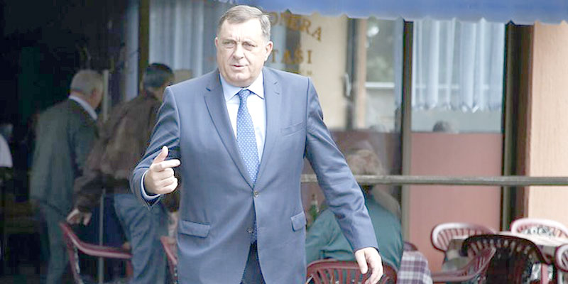 El líder serbobosnio, Milorad Dodik, es considerado cercano a Moscú.