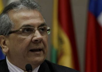 Economista Rodrigo Cabezas invita a luchar por la descentralización en Venezuela