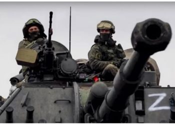 Rusia cambia de estrategia en Ucrania: Se concentrará en "liberar" Donbass