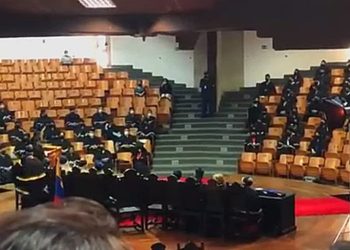 ¡Inesperado! Una estudiante de la USB cuestionó al rectorado por su falta de ética y las autoridades abandonaron el recinto