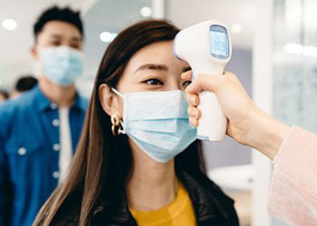 La población en China es monitoreada constantemente, para detectar nuevos casos de la Covid 19.