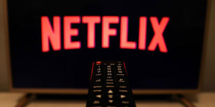 Netflix baja sus costos e incorpora publicidad ante pérdida de suscriptores