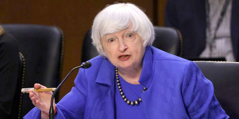 La secretaria del Tesoro, Janet Yellen, defiende el uso de criptomonedas, pero con más regulaciones.