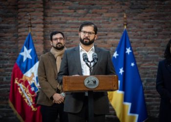 Desaprobación a gobierno de Boric asciende aceleradamente