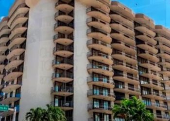 Acuerdo tentativo de casi $1 mil millones para compensar a familiares de víctimas del Champlain Towers