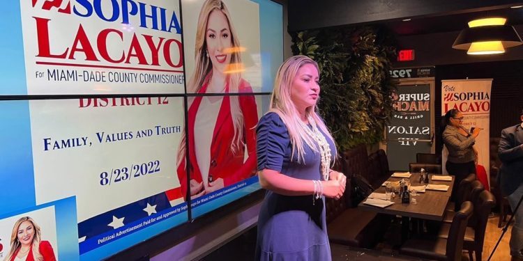 Sophia Lacayo incrementa búsqueda de votos por la Comisión Miami-Dade