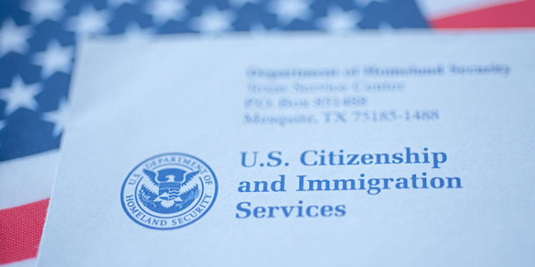 La ampliación de los permisos de trabajo es automática.