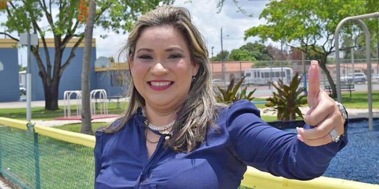 Sophia Lacayo recibe el apoyo de venezolanos vinculados a los medios de comunicación.