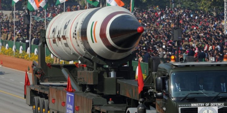 India se aleja de Rusia como proveedor de armas