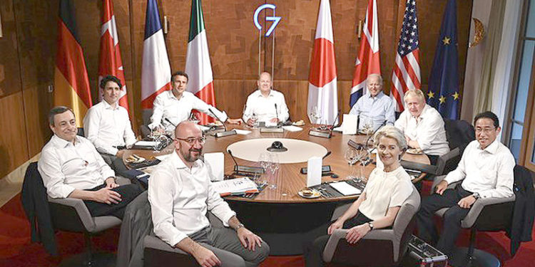 Uno de los principales puntos que destacan de la reunión es el acuerdo de prohibir la importación de oro proveniente de la Federación Rusa.