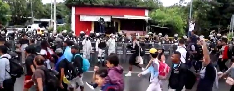 EEUU advierte a nueva caravana de migrantes que la frontera no está abierta