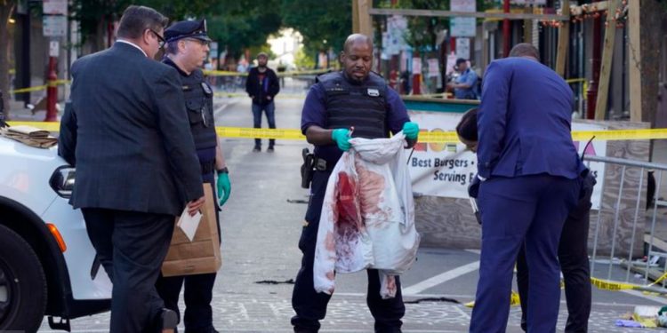 Cinco tiroteos masivos se cobran la vida de al menos siete personas en EEUU