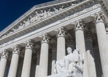 ¿Esconde algo la Corte Suprema? ¿Por qué los Magistrados no están obligados a entregar sus documentos?