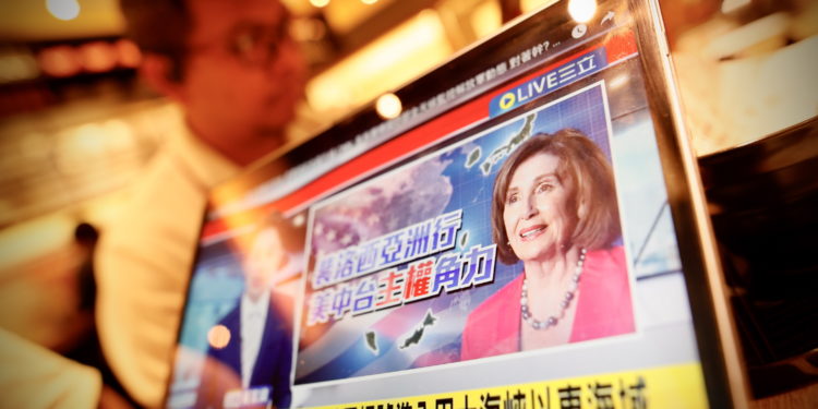 China Hoy: Pelosi en las fauces del león